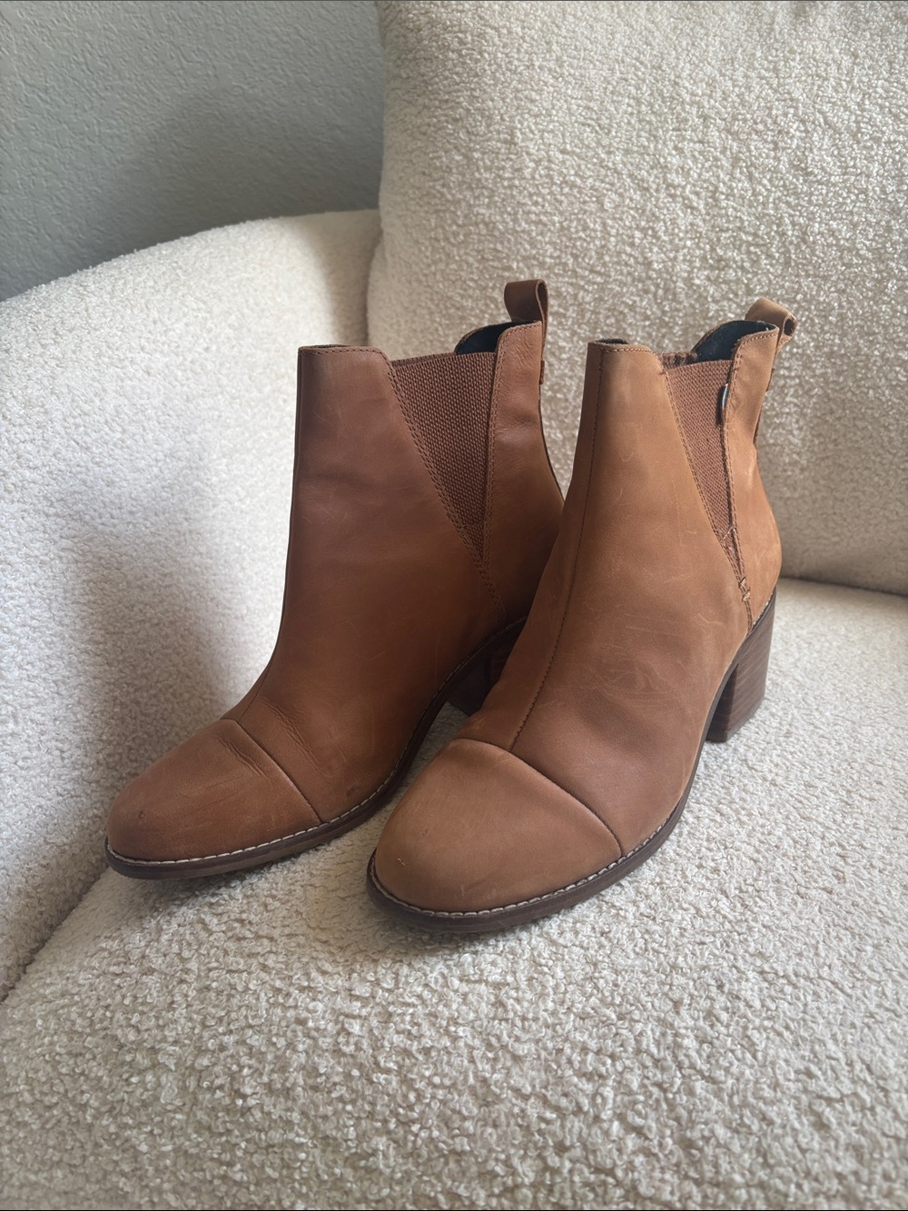 Toms Brown Leather Chelsea Ankle Boots